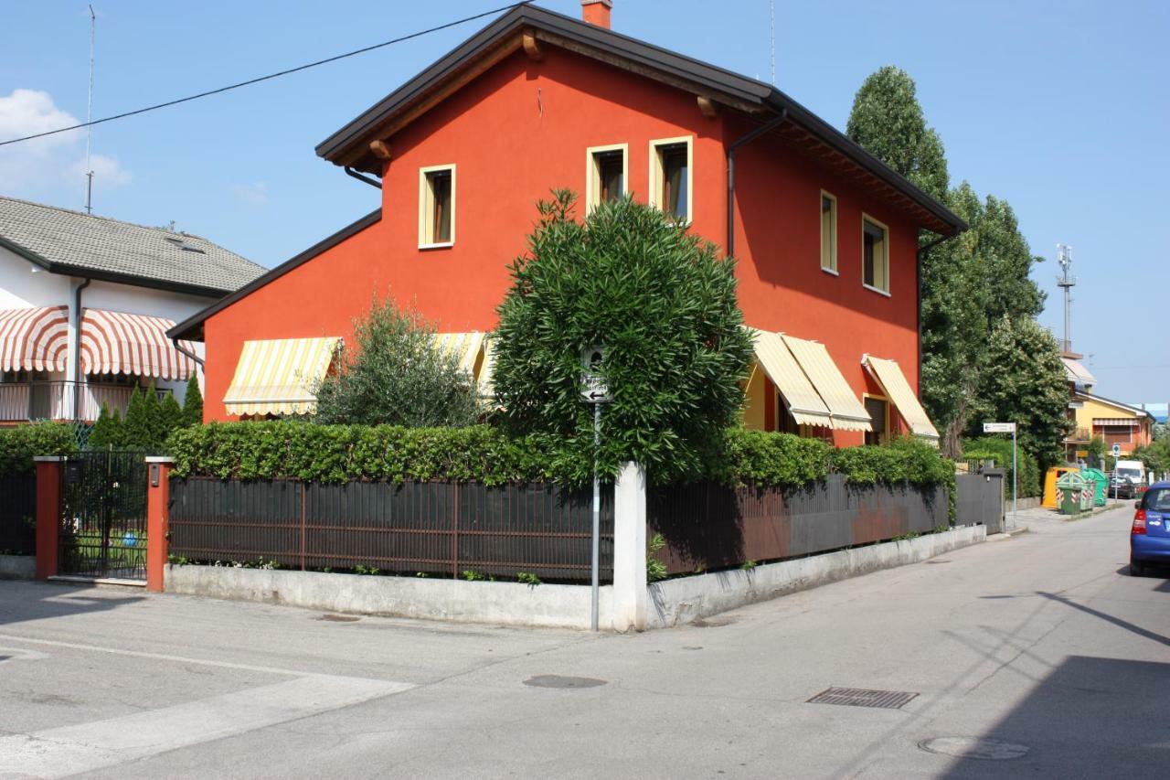 Bed and Breakfast Tagliamento 28 Mestre Exterior foto