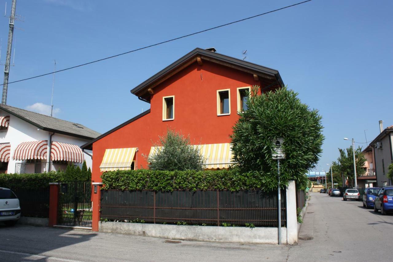 Bed and Breakfast Tagliamento 28 Mestre Exterior foto